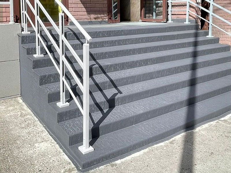 Безопасность на первом месте: С3-ступени завоевывают популярность на социальных и коммерческих объектах 0